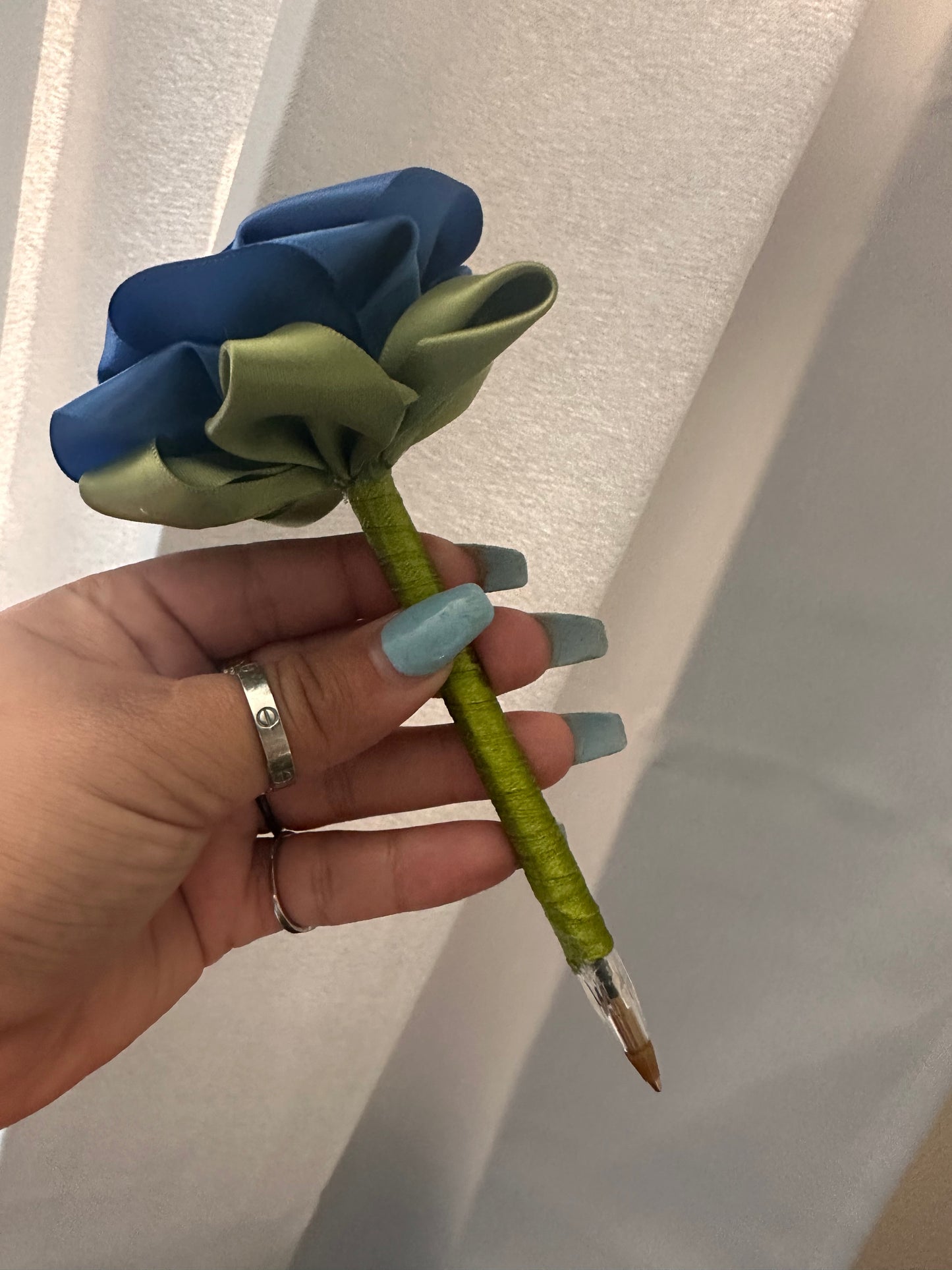 Pen Roses